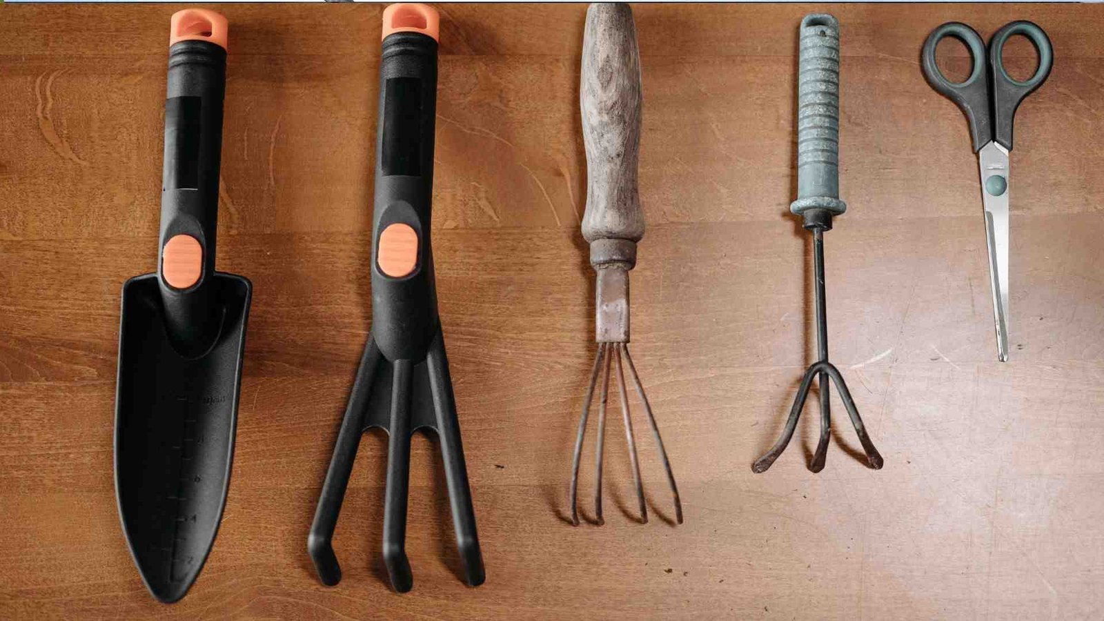 gardening tools